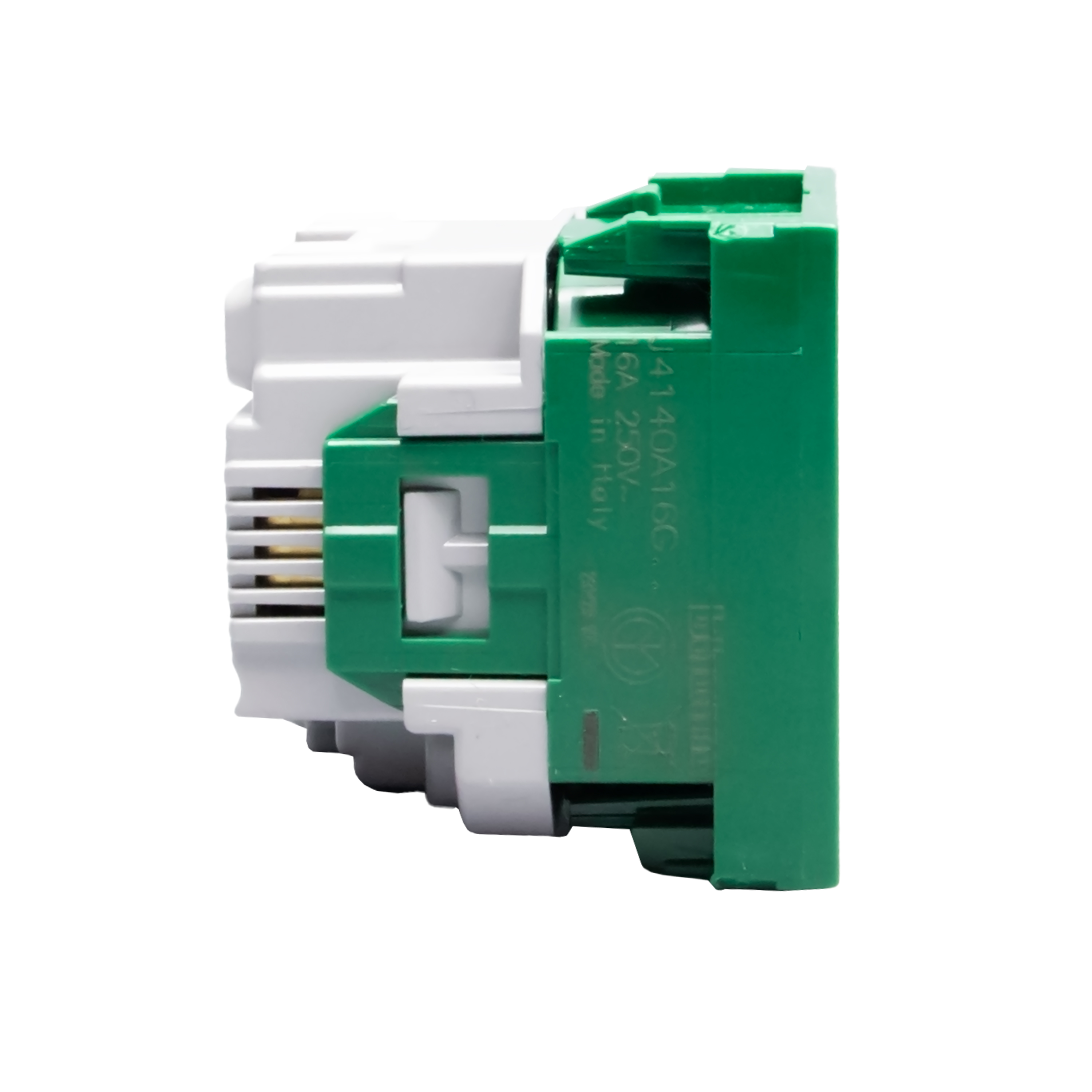 Italian standard P40 socket outlets. 2P+E 10 A and 16 A 250 Va.c.