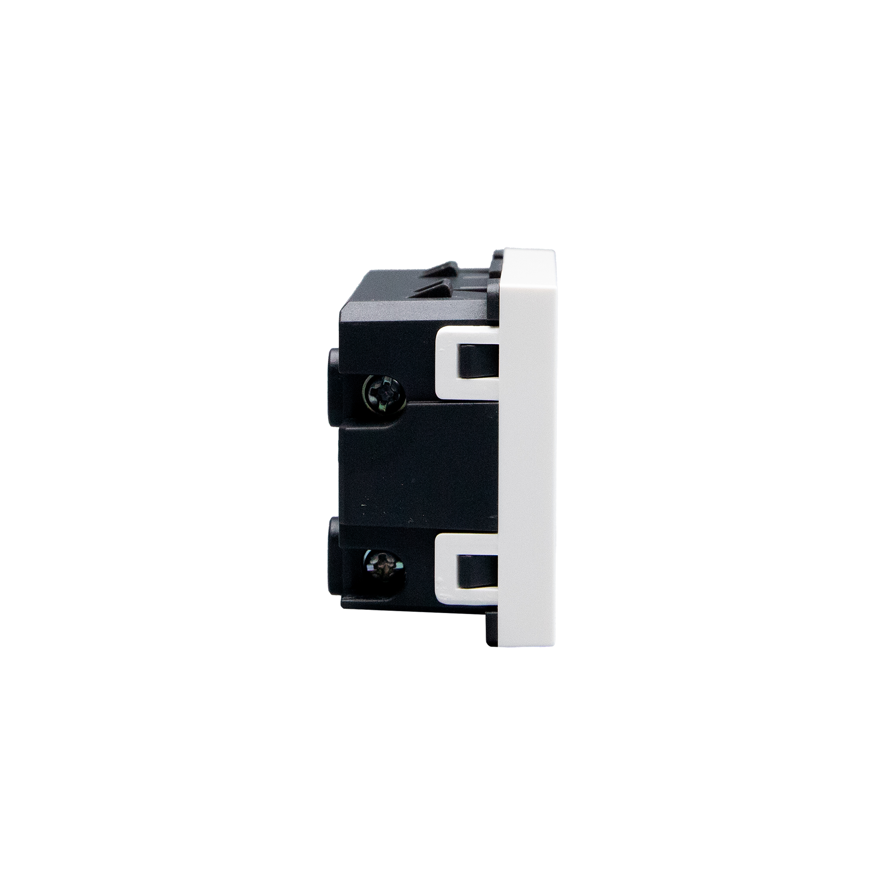 Euro/American standard socket outlets. 2P+E - 16 A - 127/250 Va.c. 
