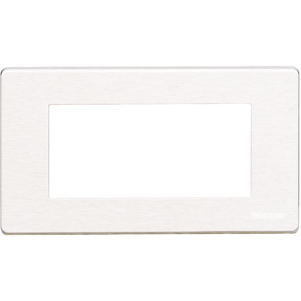 4 module Matix surround plate