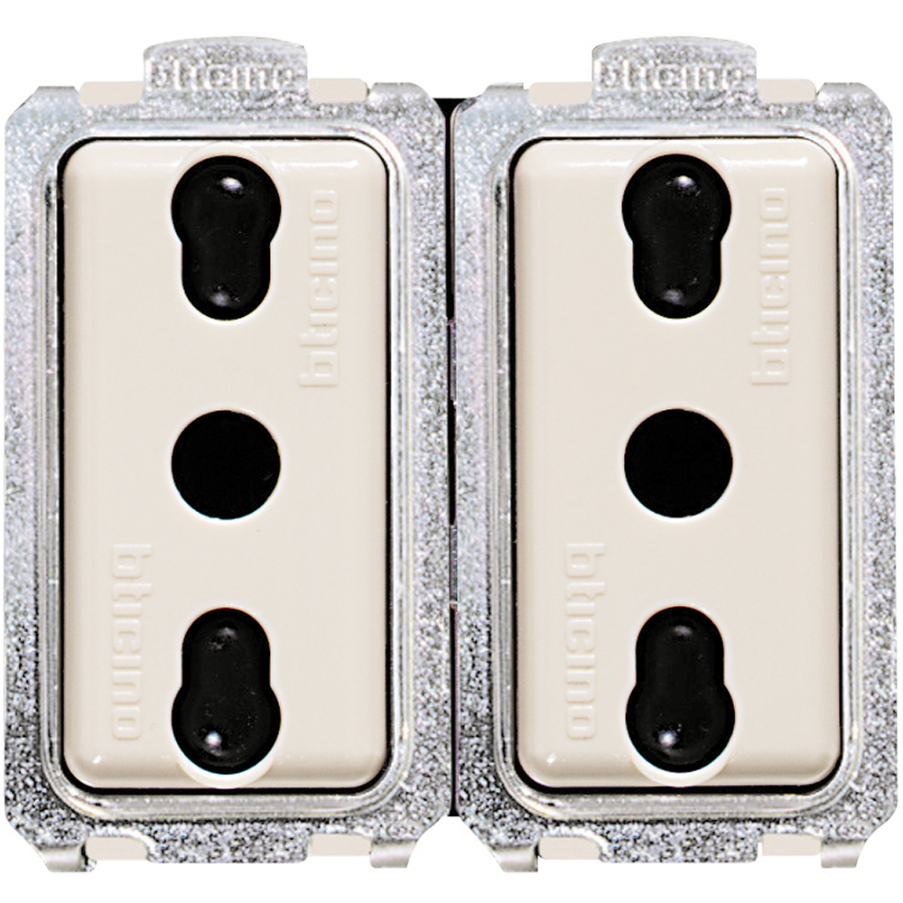 Double socket Italian standard 2P+T