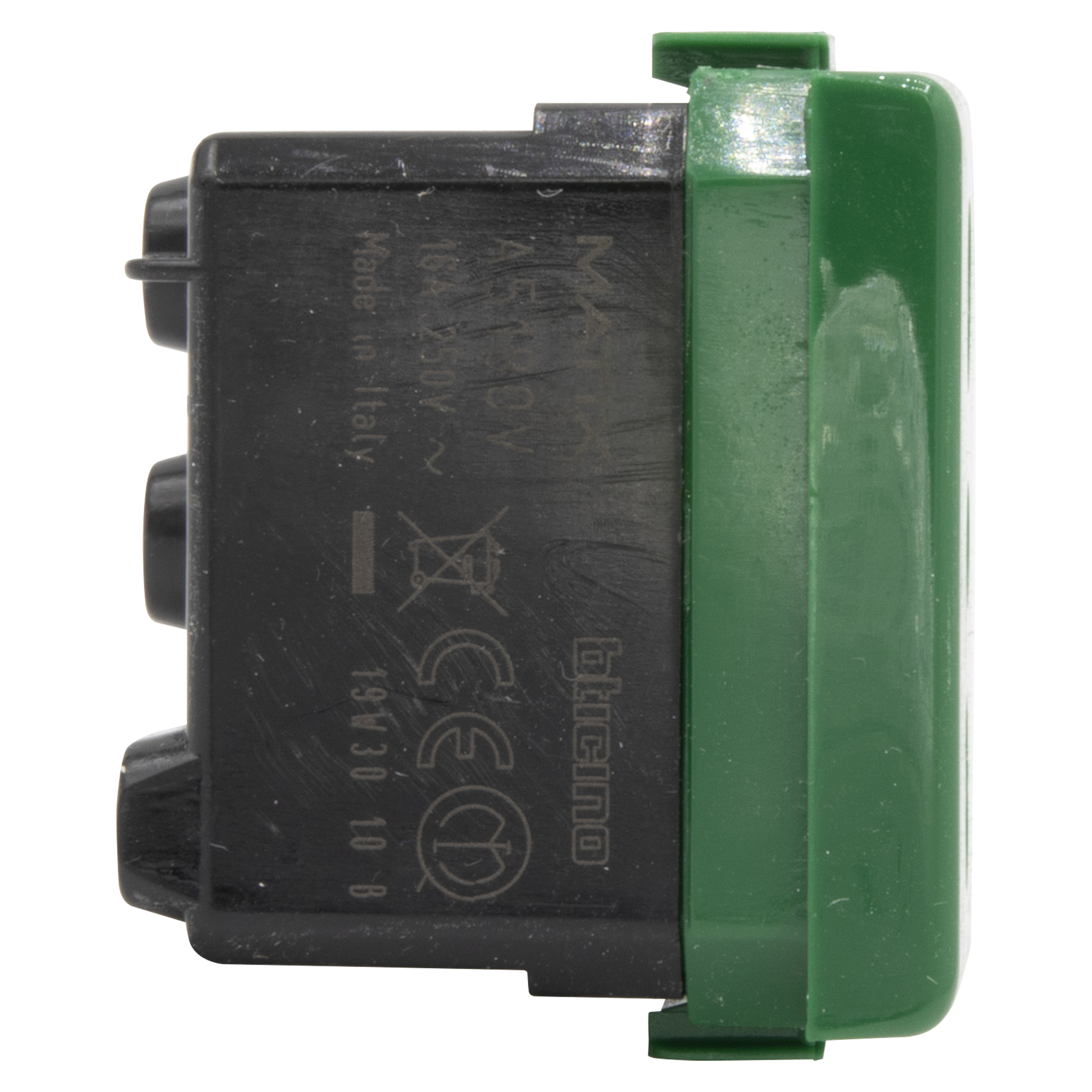 Socket Italian standard 2P+T 10/16A  centre distance 19 and 26 mm