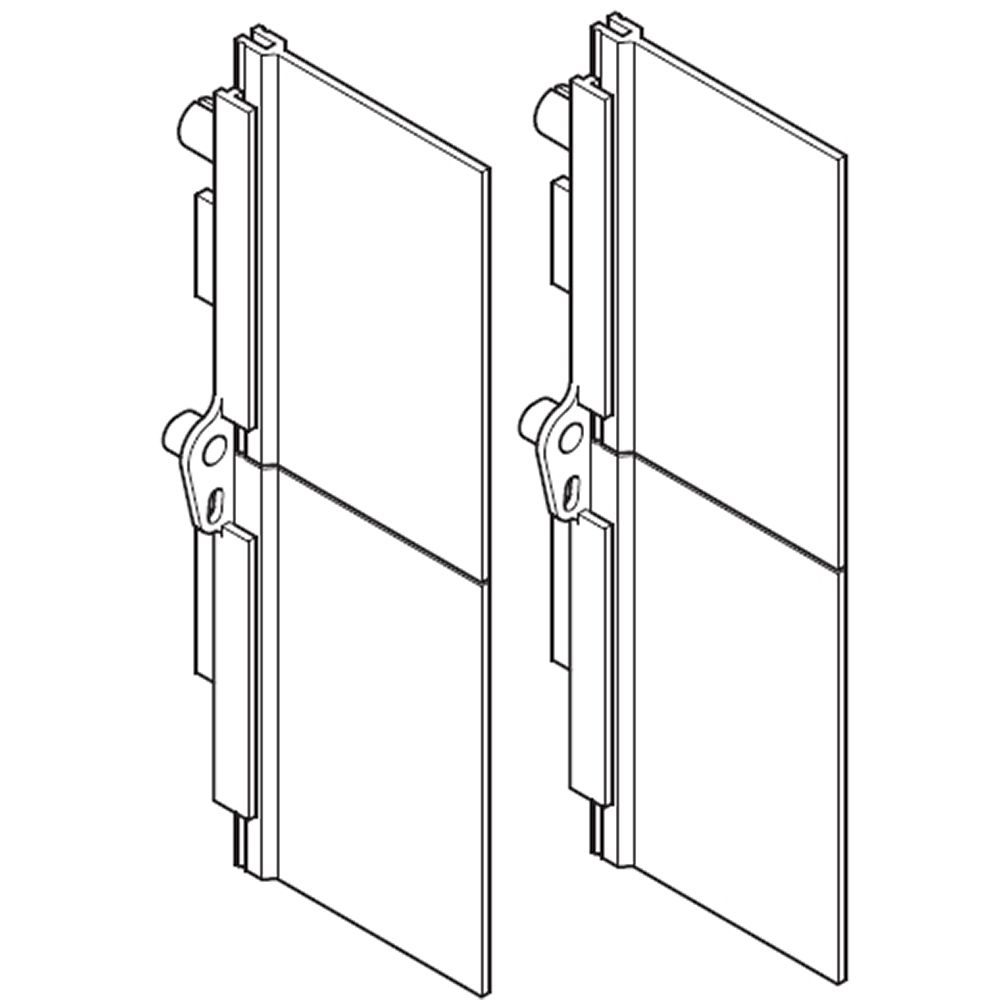 Insulating shields for circuit breakers 3P