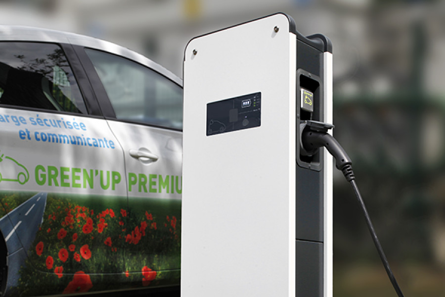 Double borne de recharge pour voiture électrique: jusqu'à 2x22kW