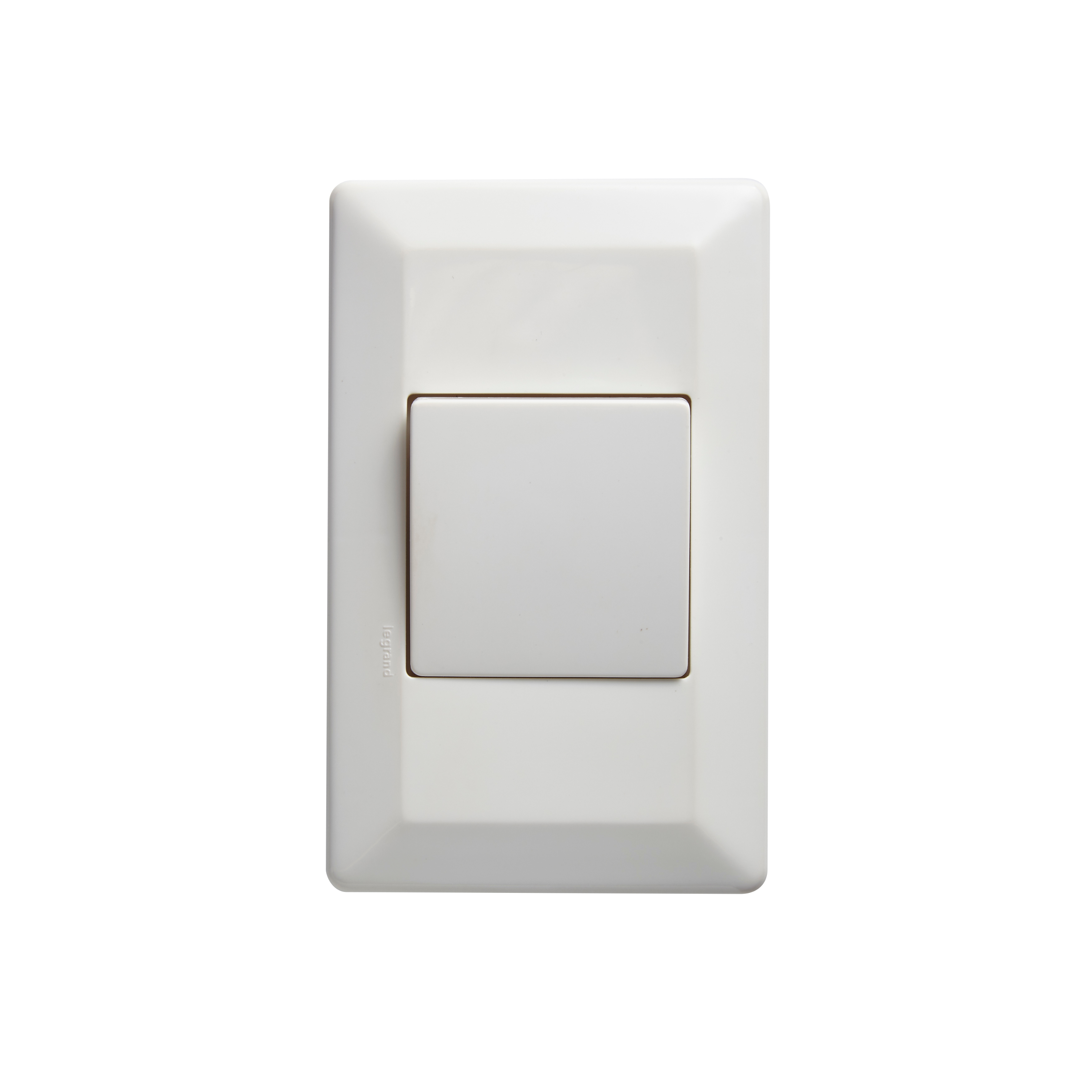 Legrand Como 10A Single Pole Double Throw 1 Gang Vertical Rocker Switch ...
