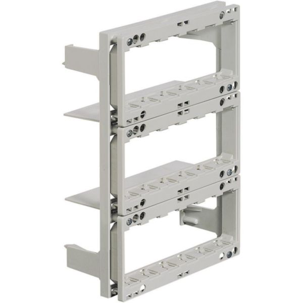 Chassis with support for 18 modules LivingLight