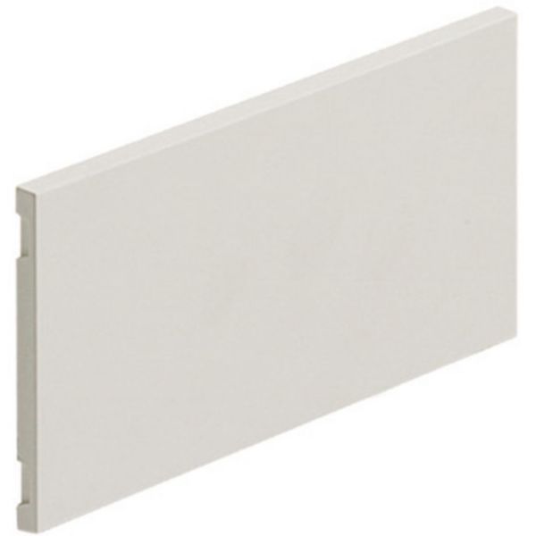 Cover plate blank for the closing of frame compartment