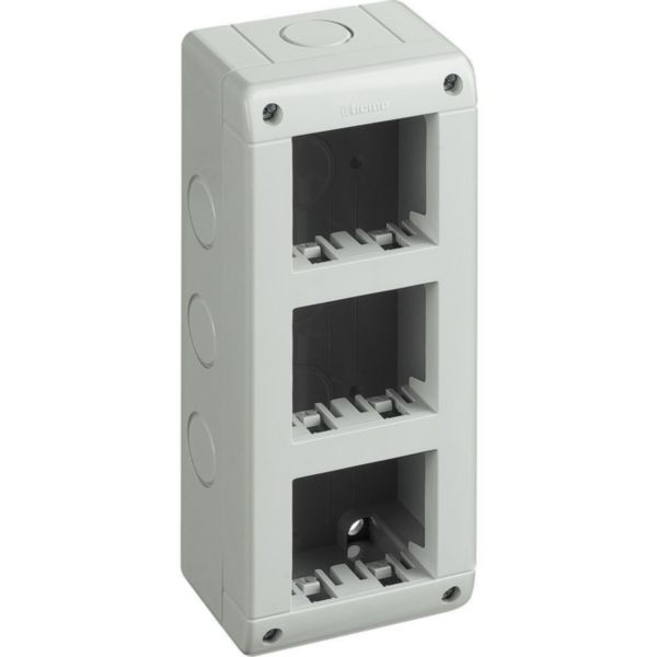 Box IP40 (base + Cover) vertical - 2+2+2 modules Matix