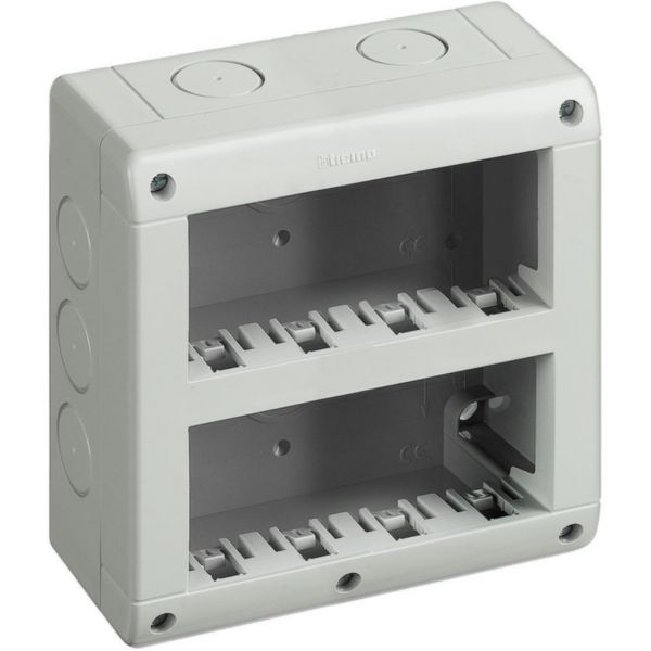 Box IP40 (base + Cover) vertical - 4+4 modules Matix