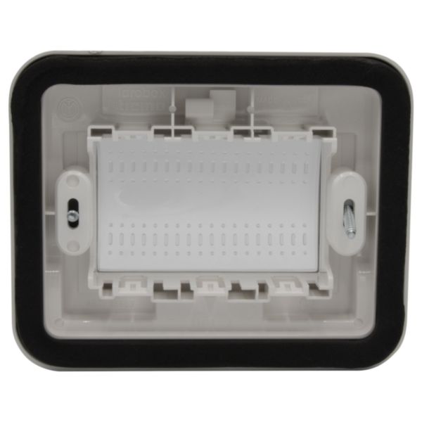 Cover IP55 for flush-mounting box 503E - 3 modules Matix