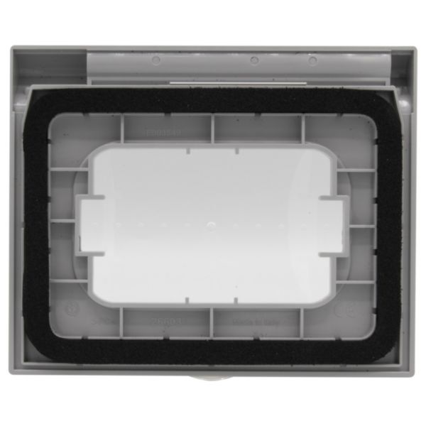 IP44 enclosure (with door closed).
