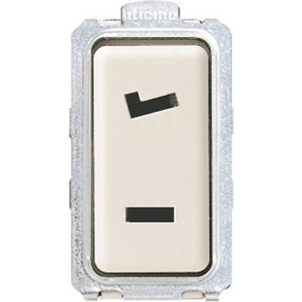 Special polarised 2P socket irreversible