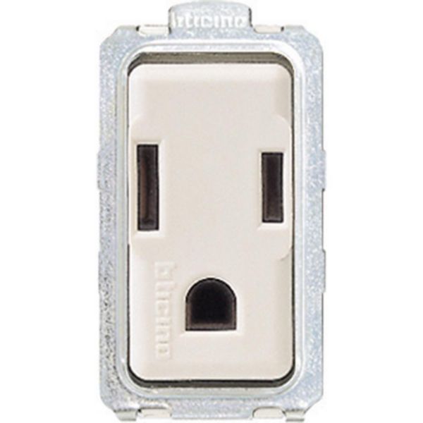 Socket 2P+T- 15 A 125 V american standard