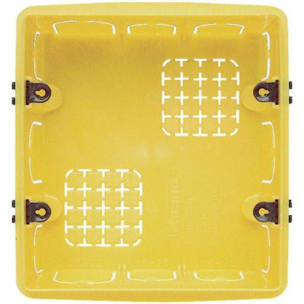 Flush-mounting box in resin 6 modules (3+3)