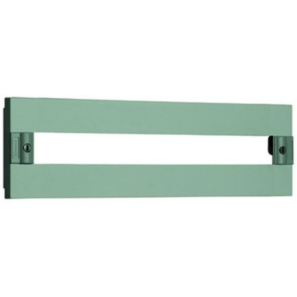 Metallic front panel 1/4 turn with DIN35 window for installation up to 24 modules