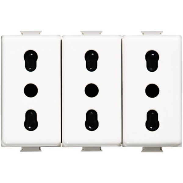 Socket triplex 2P+T 10/16A centre distance 19 and 26 mm