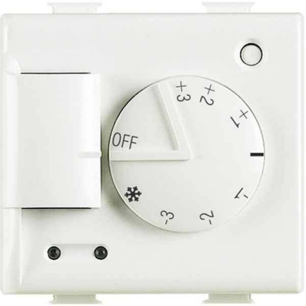 Room temperature control sensor for heating and cooling systems with knob for +/- 3 °C.