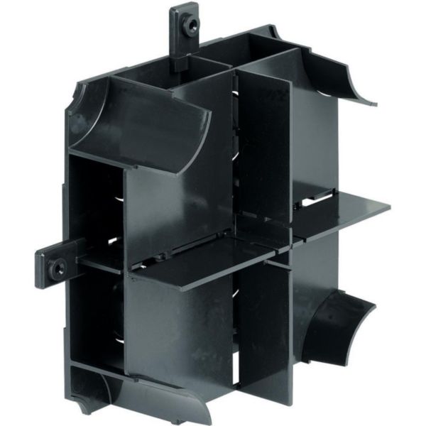 X-shaped junction bottom for trunking