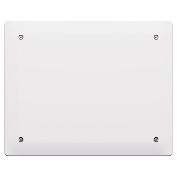 Flush-mounted junction box for masonry walls