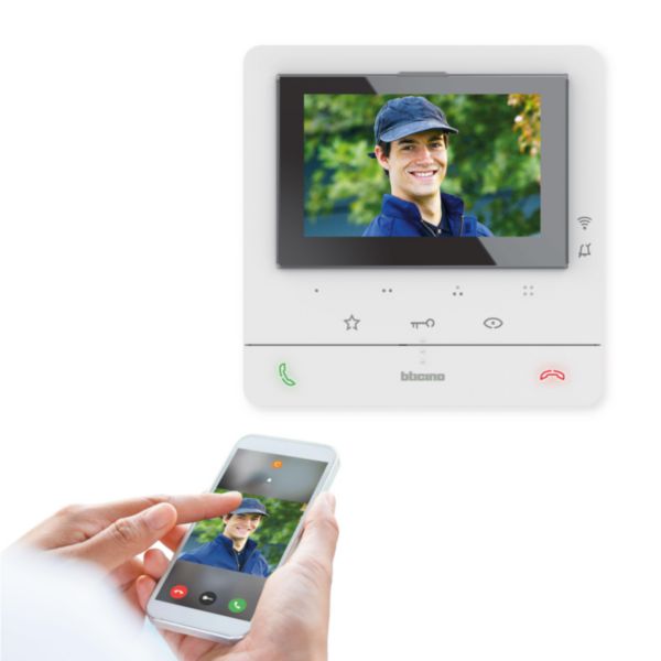 Classe 100X16E with Netatmo Hands-free connected video internal unit