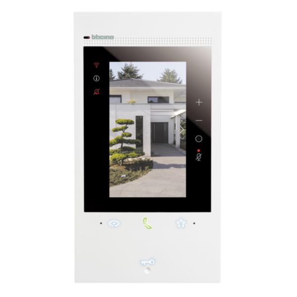 Hands-free connected video kit with Linea 3000 Black and Classe 300EOS