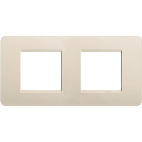 Cover plate 2x2P 71mm horizontal