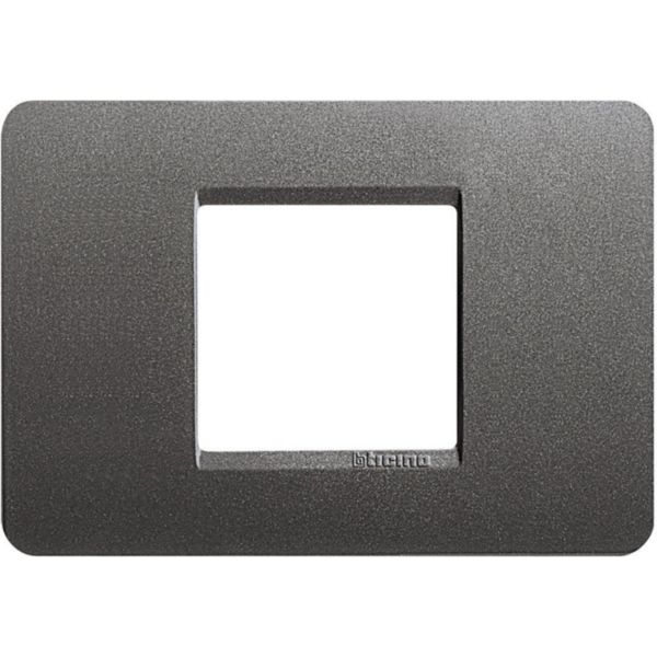 Cover plate 2P centered