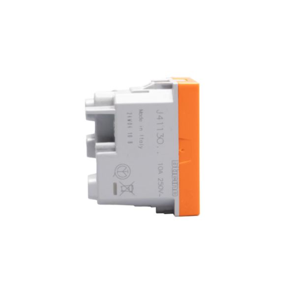 Italian standard P11 socket outlets. 2P+E 10 A 250 Va.c.