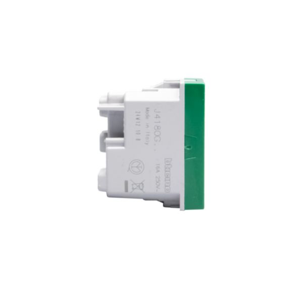 Italian standard P17/11 socket outlets. 2 P+E 16 A 250 Va.c. 