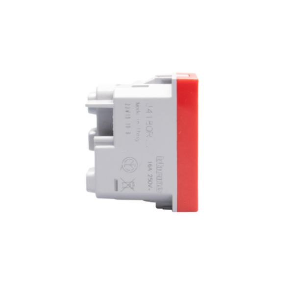 Italian standard P17/11 socket outlets. 2 P+E 16 A 250 Va.c. 