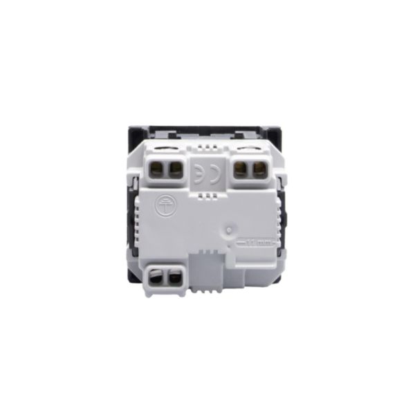 Italian standard P40 socket outlets. 2P+E 10 A and 16 A 250 Va.c. 