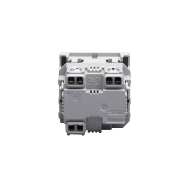Italian standard P40 socket outlets. 2P+E 10 A and 16 A 250 Va.c. 