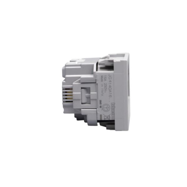 Italian standard P40 socket outlets. 2P+E 10 A and 16 A 250 Va.c. 