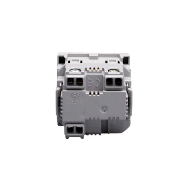 Italian standard P40 socket outlets. FLAT 