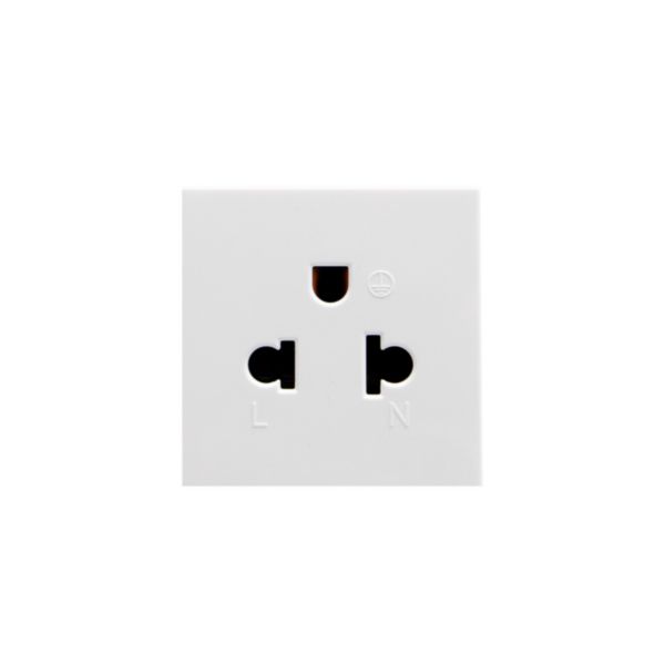 Euro/American standard socket outlets. 2P+E - 16 A - 127/250 Va.c. 