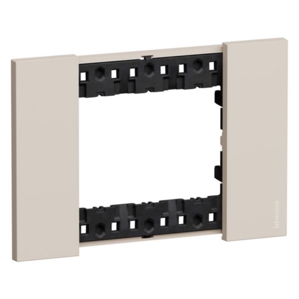 3 modules Living Now plate