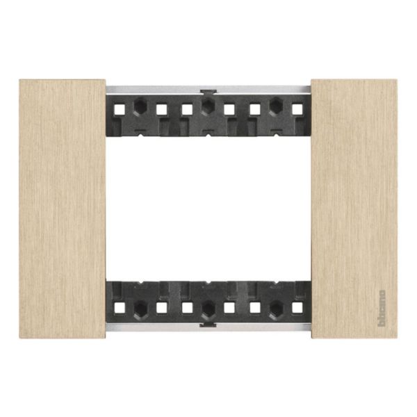 3 modules Living Now plate