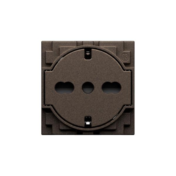 German and Italian standard flat socket. 