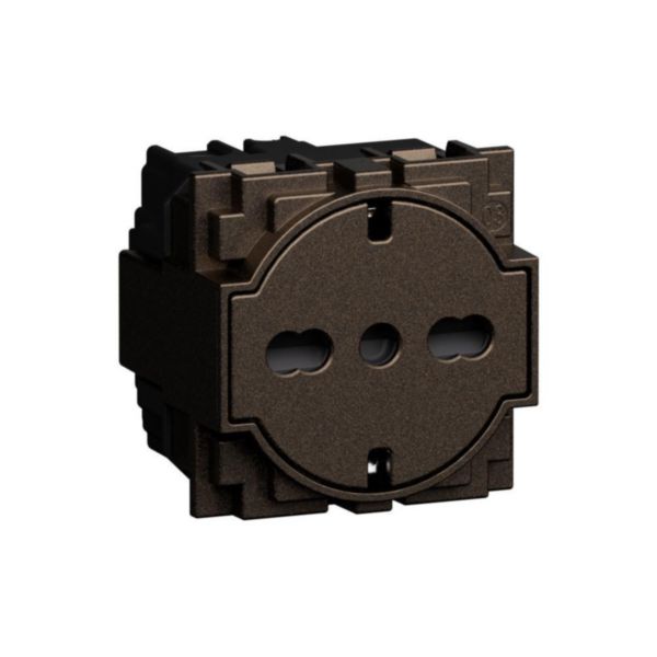 German and Italian standard flat socket. 