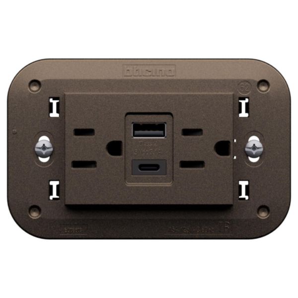 American standard 2 P+E 15 A - 127/250 Va.c. 