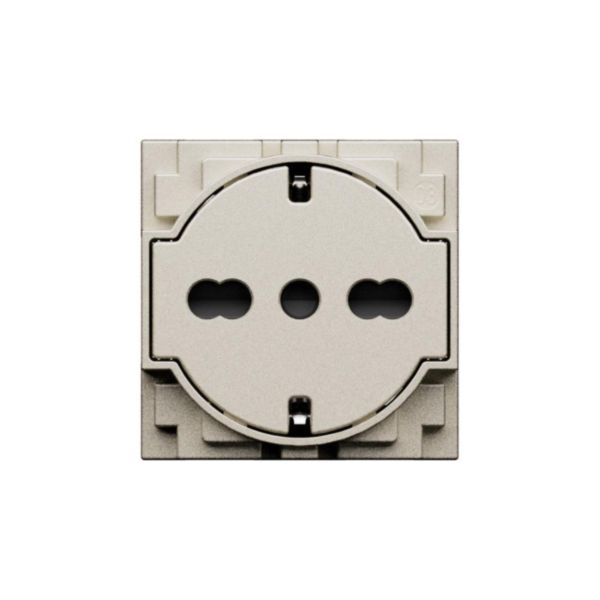 German and Italian standard flat socket. 