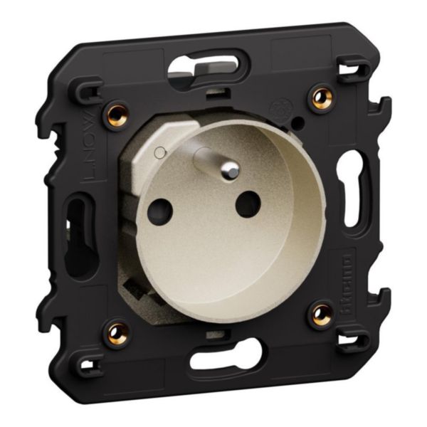Connected socket. 2P+E 16 A 250 Va.c. French/belgian standard connected socket