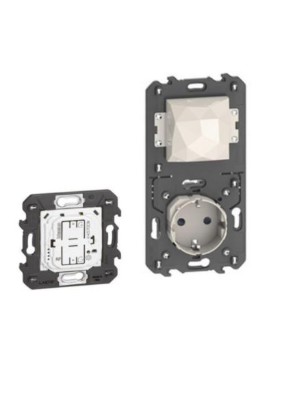 Gateway - This pack enables to create a connected installation in the home (with German std socket)