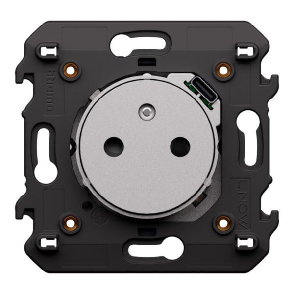 French/belgian standard flat electric socket with integrated USB charger.