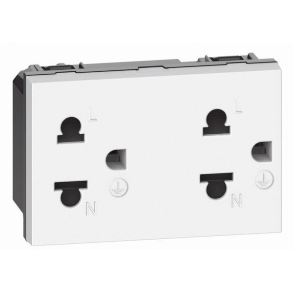 Euro american standard 2 P+E 16 A 127/250 Vac universal duplex socket