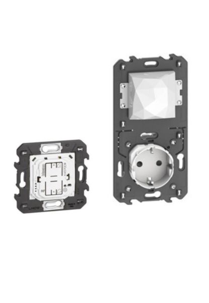 Gateway - This pack enables to create a connected installation in the home (with German std socket)