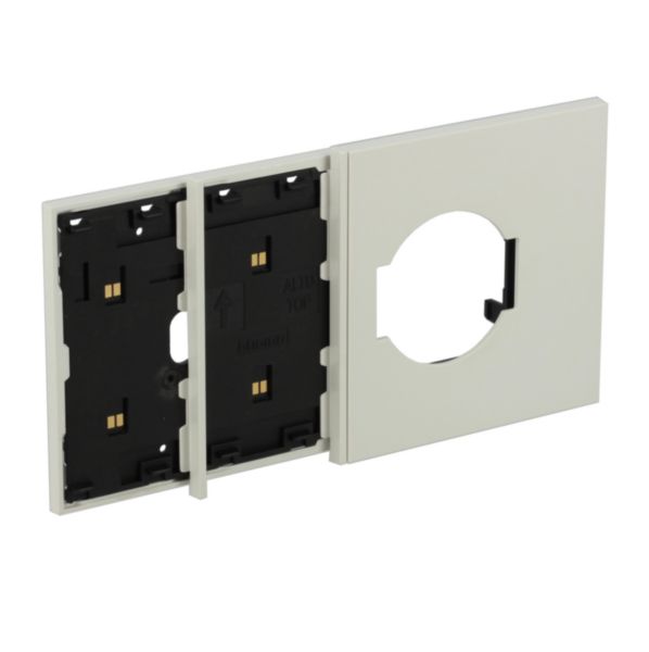 Electrified frame with Italian and German standard socket escutcheon for 4-module box. White.