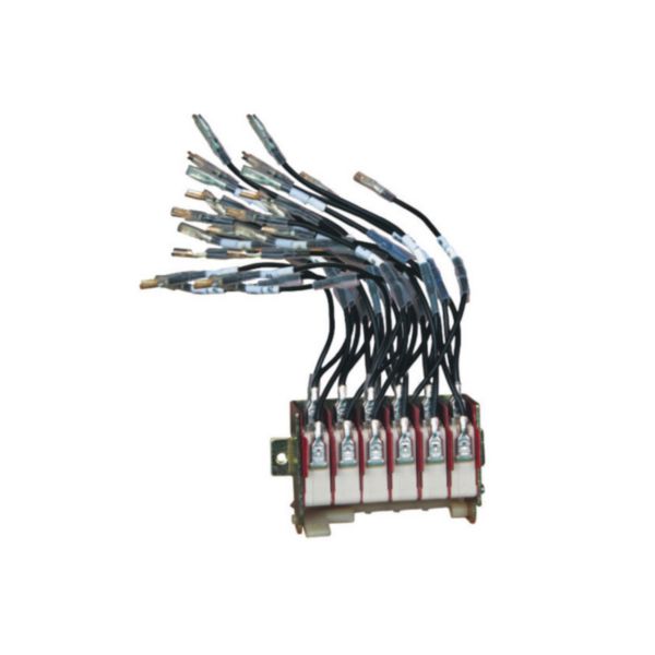 Module with 6 aux contacts