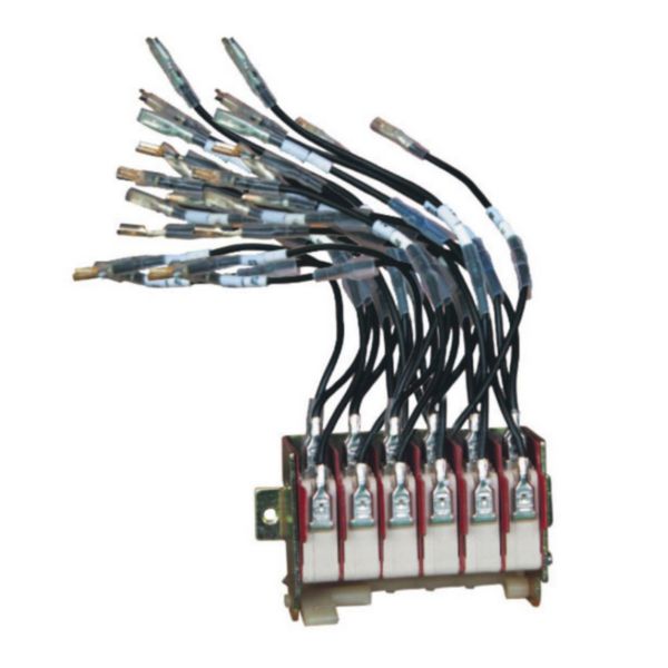 Module with 6 aux contacts