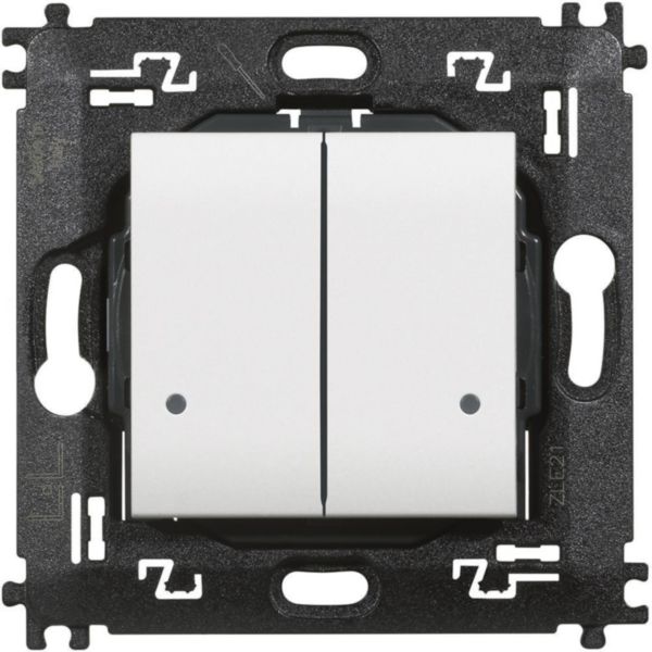 Double wireless Light switch with 2 buttons to control 2 different connected devices for Lights.
