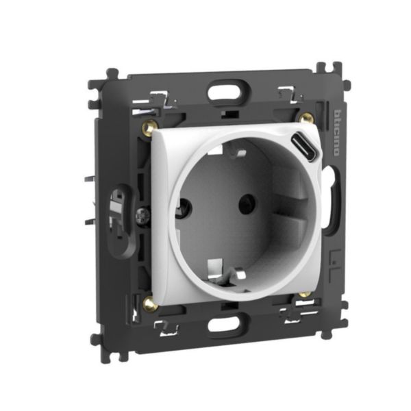 German socket 2 P+E 16 A 250 VA with 5 Vdc type C USB charger for devices up to 1.500mA.